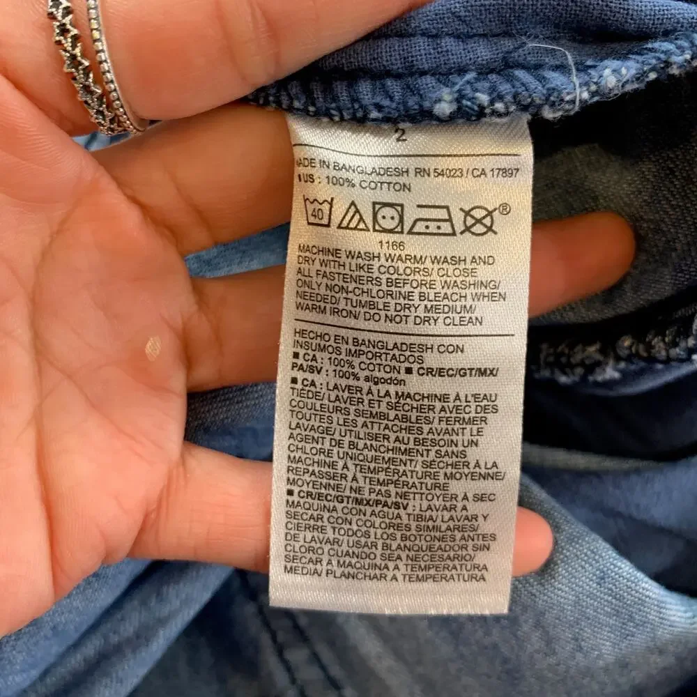 Old Navy chambray brand